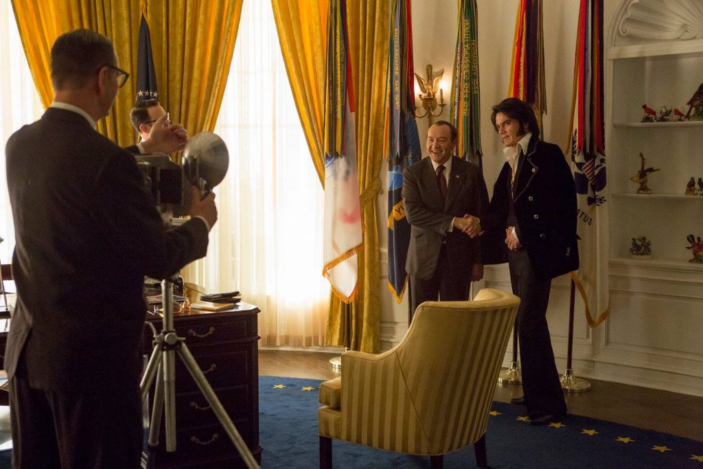 Film Review: ELVIS & NIXON – ZekeFilm