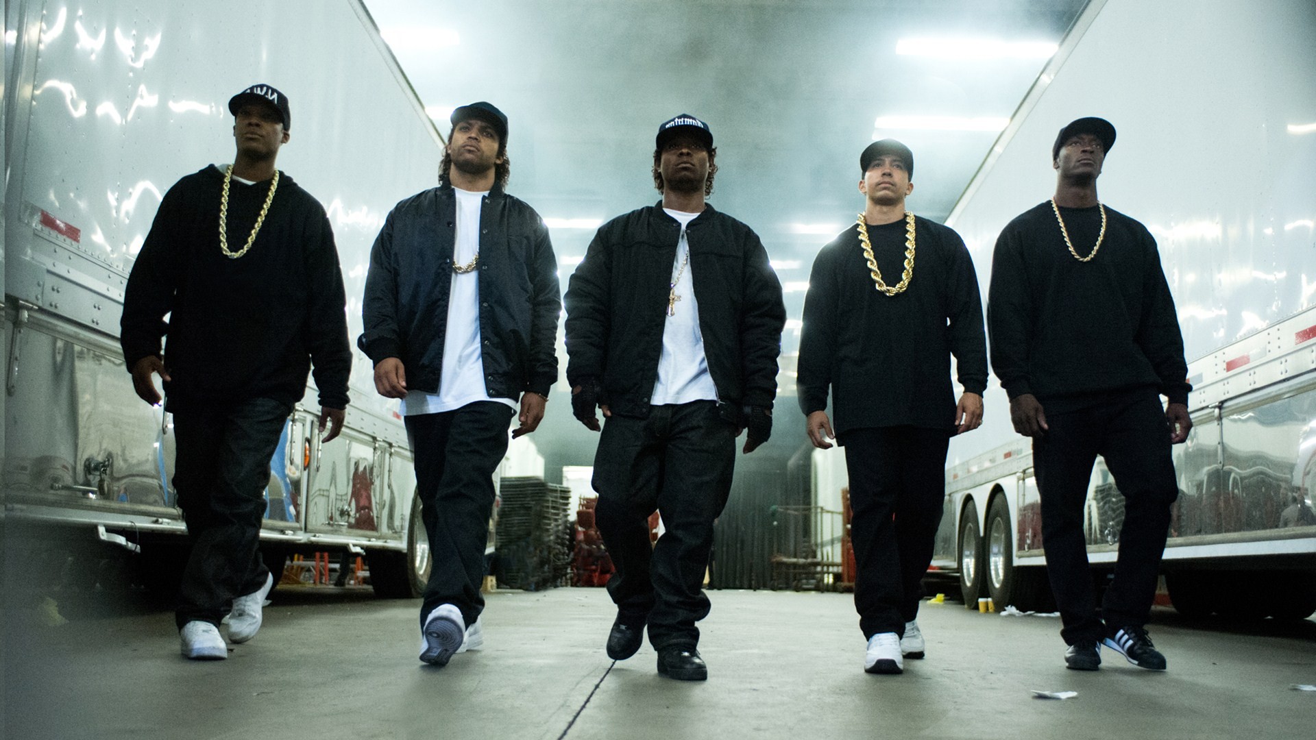 STRAIGHT OUTTA COMPTON – Two-Shot Review – ZekeFilm