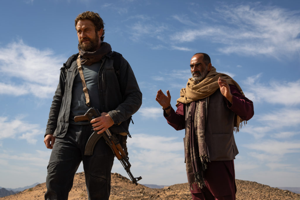 Gerard Butler stars as Tom Harris and Navid Negahban as Mohammad “Mo” Doud in director Ric Roman Waugh’s KANDAHAR, an Open Road Films / Briarcliff Entertainment release. Credit: Hopper Stone, SMPSP | Open Road Films / Briarcliff Entertainment